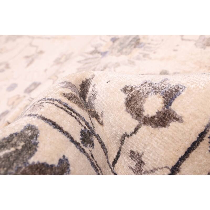 ECARPETGALLERY Hand-knotted Jules Oushak Ivory Silk Rug - 7'6 x 9'9