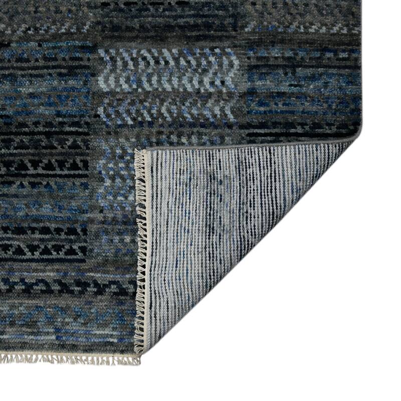 Legacy Barton Transitional Geometric Hand-Knotted Area Rug