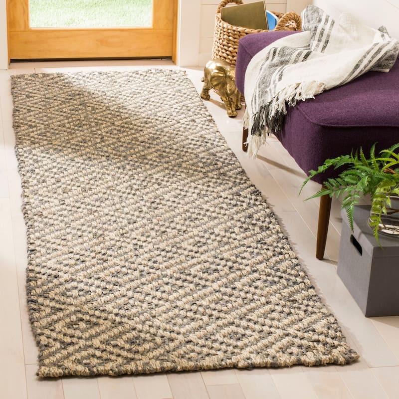 SAFAVIEH Natural Fiber Olar Diamond Trellis Sisal/ Jute Rug - 2'6" x 8' Runner - Ivory/Grey