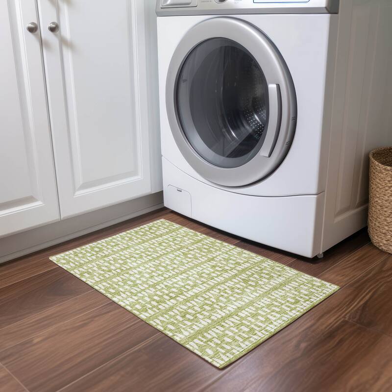 Machine Washable Indoor/ Outdoor Contemporary Imprints Chantille Rug