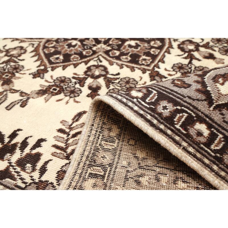 ECARPETGALLERY Hand-knotted Antalya Vintage Cream Wool Rug - 6'7 x 9'7