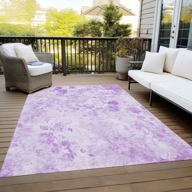 Machine Washable Indoor/ Outdoor Chantille Vanishing Floral Rug