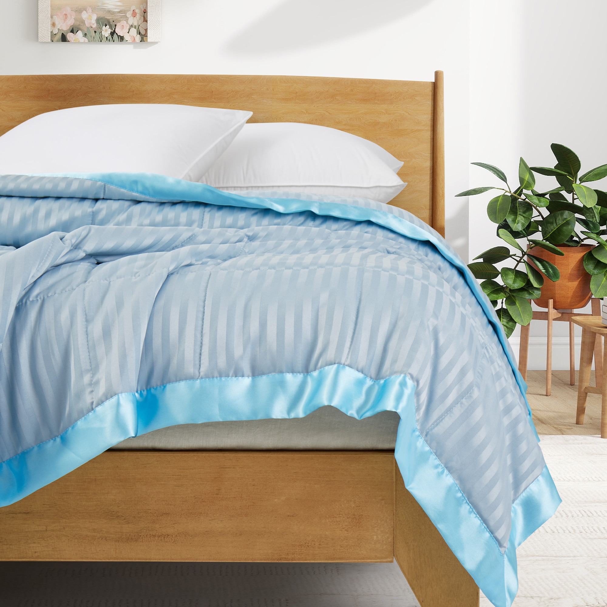 All Season Ultra Soft Cozy Warm Bed Blanket with Satin Trim King Blue