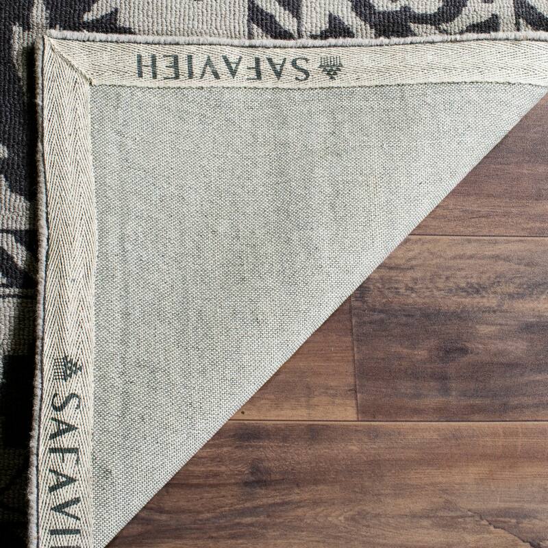 SAFAVIEH Handmade Restoration Vintage Boho Shianne Oriental Wool Rug