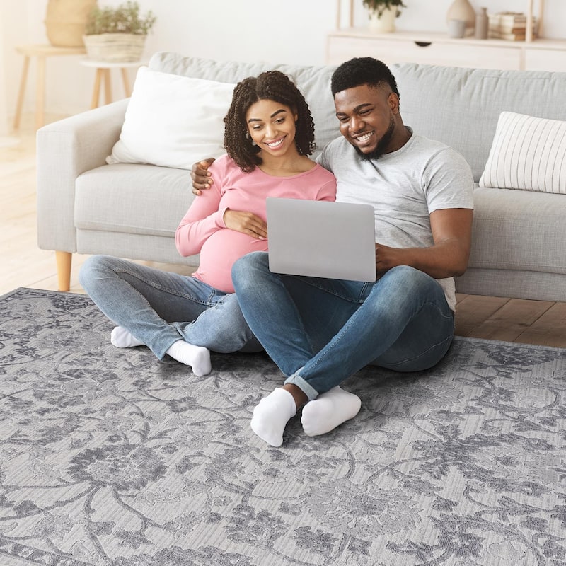 Abstract Area Rug - 5' x 7'