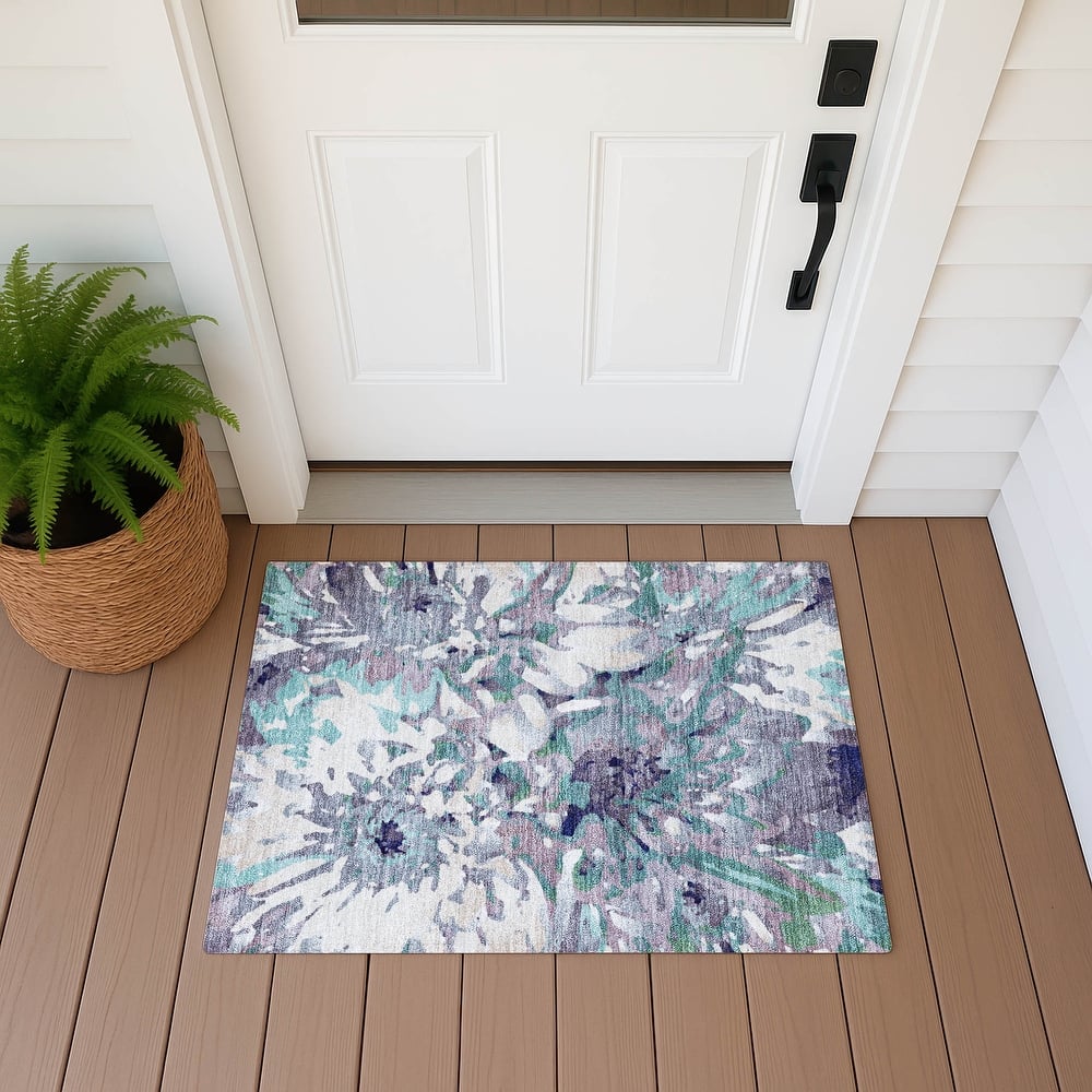 Machine Washable Indoor/ Outdoor Abstract Floral Chantille Rug