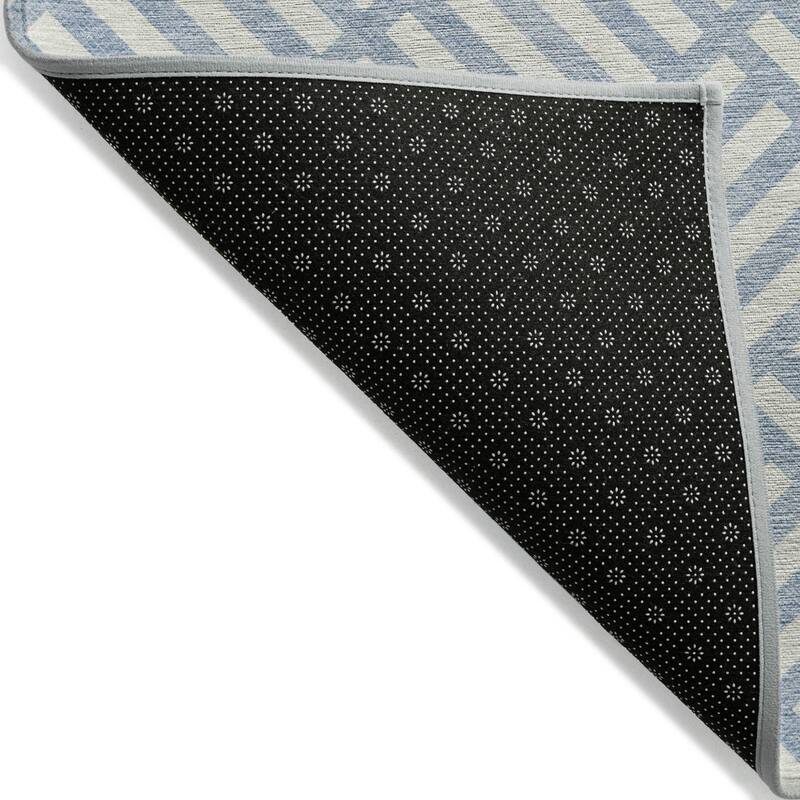 HomeRoots Geometric Transitional Rectangle Outdoor Rug
