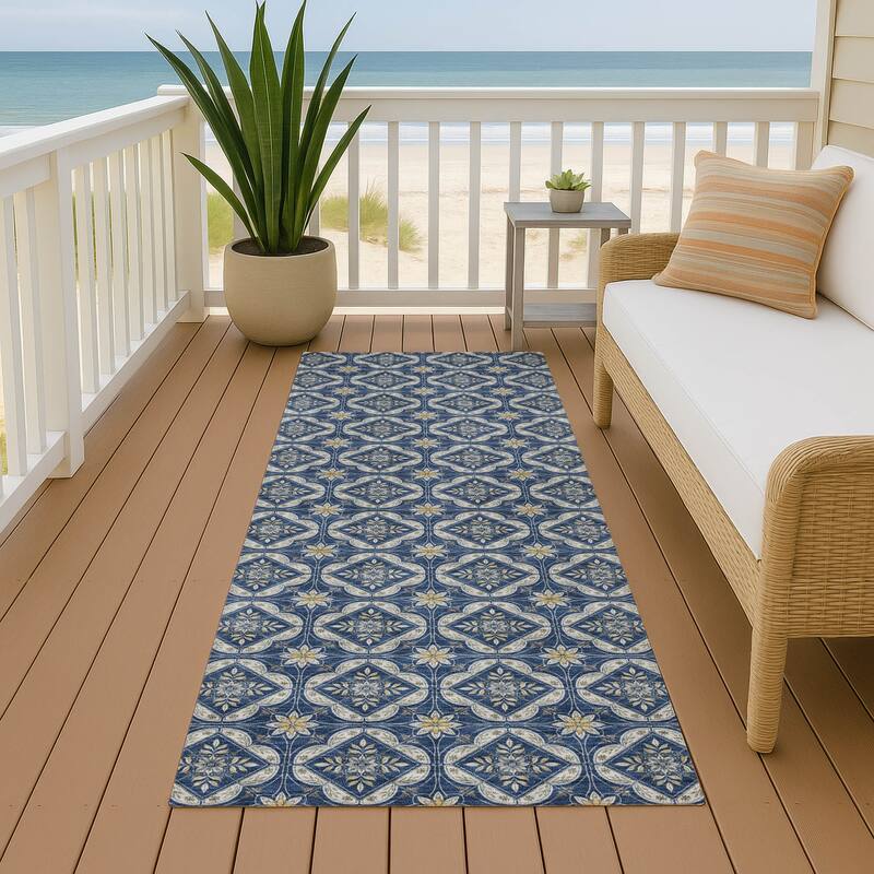 Machine Washable Indoor/ Outdoor Contemporary Granby Chantille Rug - Navy - 2'3" x 7'6"