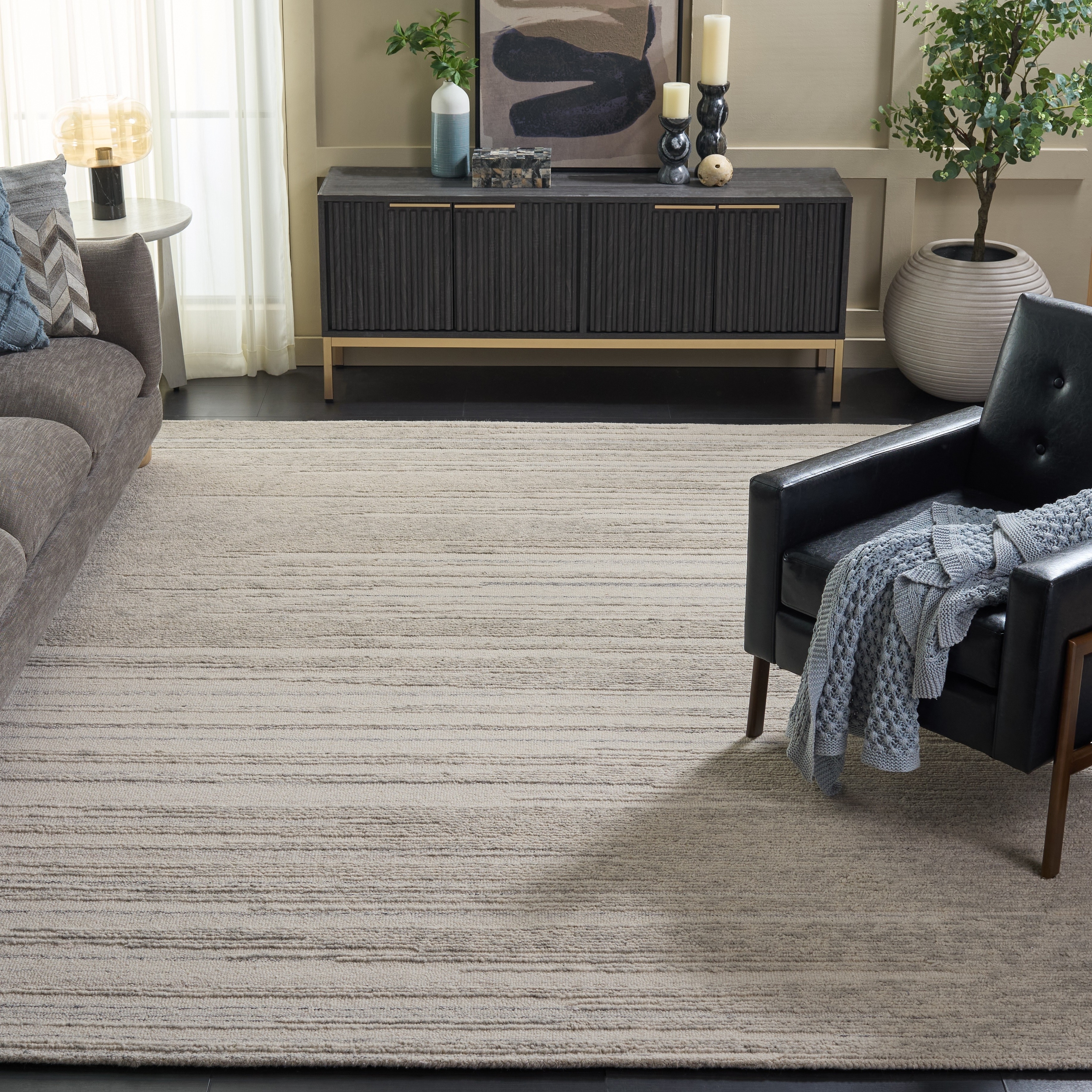 SAFAVIEH Handmade Abstract Saadat Wool Rug