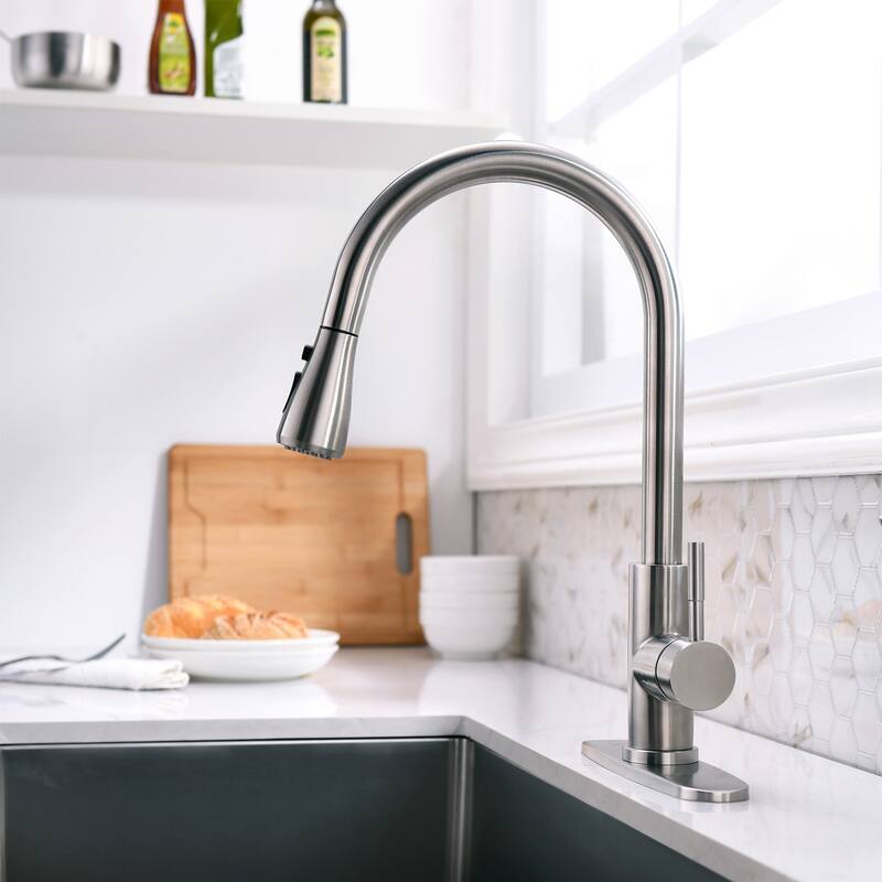 AITINKAN Pull Down Single Handle Kitchen Faucet with 3 Spray Mode - Silver