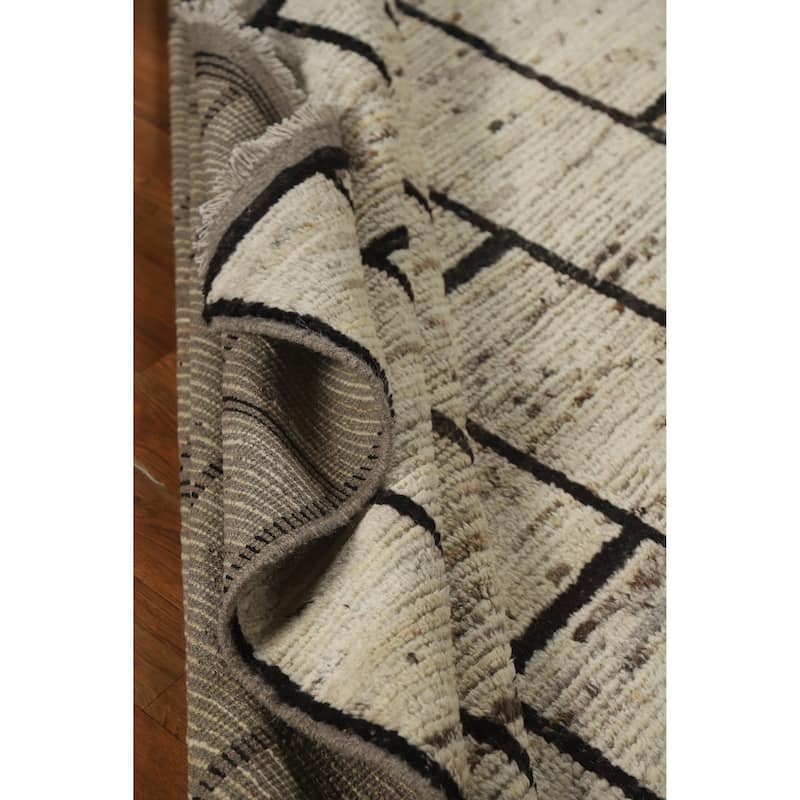 Geometric Moroccan Area Rug Hand-Knotted Beige Wool Carpet - 7'0" x 9'9"
