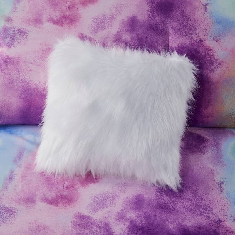 Intelligent Design Karissa Watercolor Tie Dye Printed Comforter Set with Throw Pillow