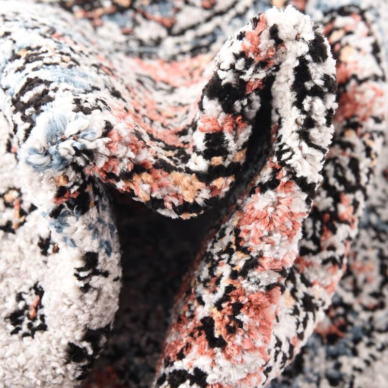 Contemporary Ariella Collection Area Rug