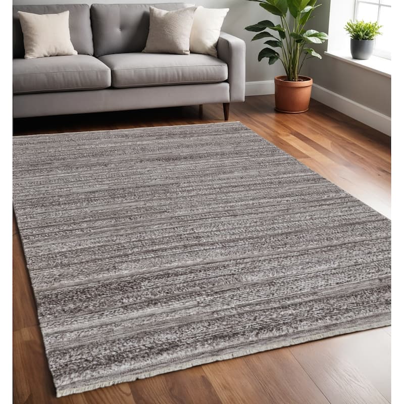 Zume Traditional Stain Resistant Woven Soft Durable Area Rug By HomeRoots - 5' x 8'