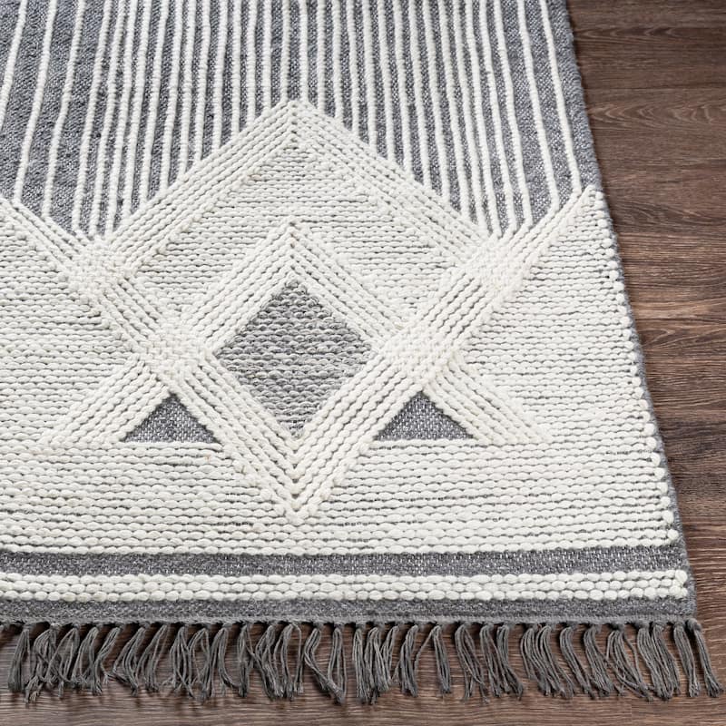 Artistic Weavers Rennie Global Geometric Area Rug