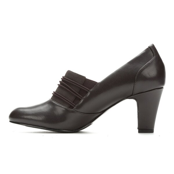 easy street pearl women's pumps