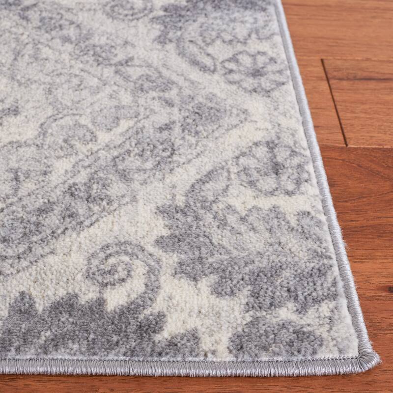 SAFAVIEH Brentwood Blagoyka Traditional Rug
