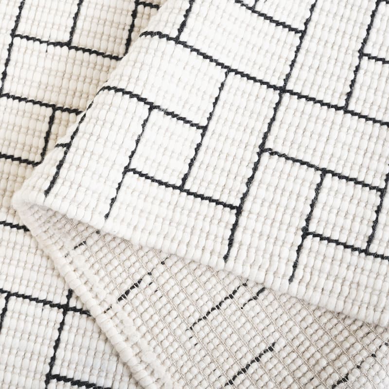 SAFAVIEH Hand-Loomed Natura Gauja Transitional Wool Rug