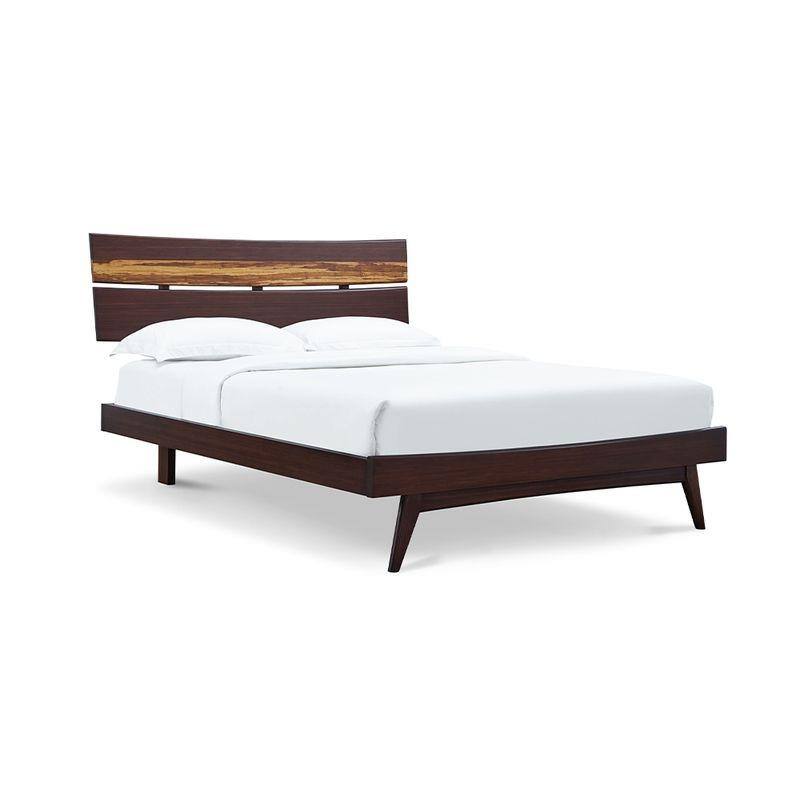 Sarah 3pc Queen Platform Bedroom Set in Golden