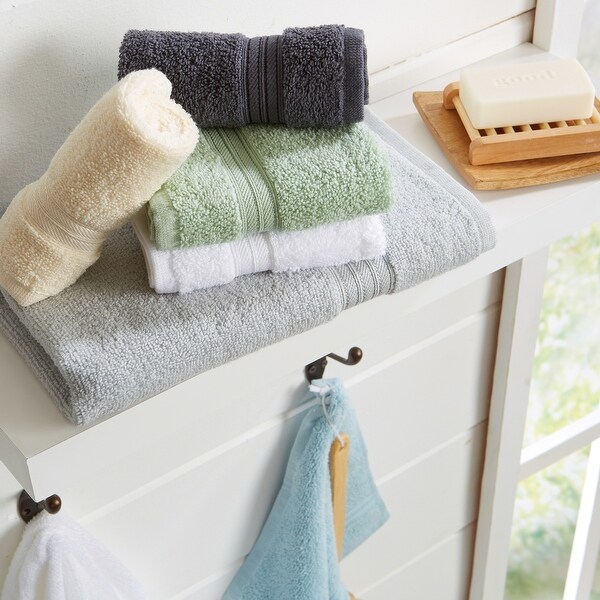 Luxurious Cotton Hotel Spa Quality Towel Set On Sale Bed