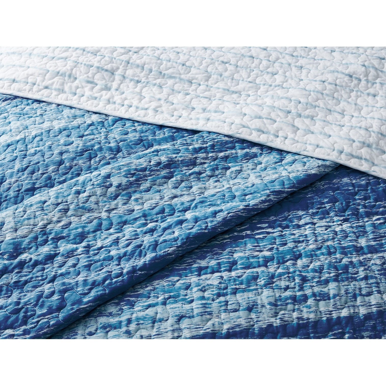 Coastal Stripes Soft Cotton Reversible Quilt Set - Picture 10 of 15