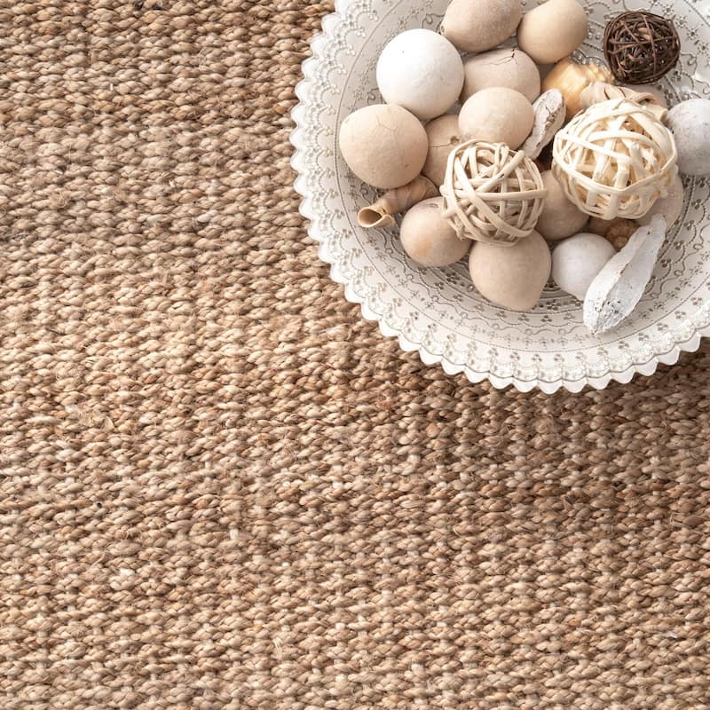 Nuloom Handmade Benavides Tassel Area Rug
