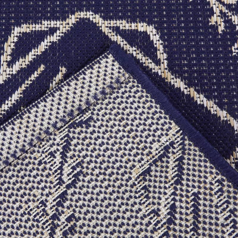 Maiano Coastal Shell Trellis Area Rug