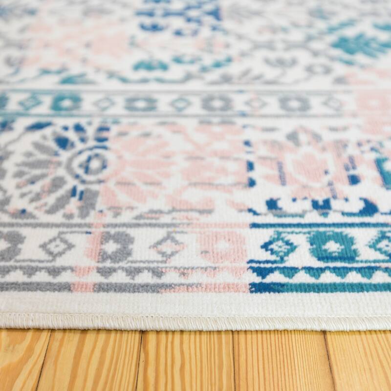 Tychon Bohemian Trellis Area Rug