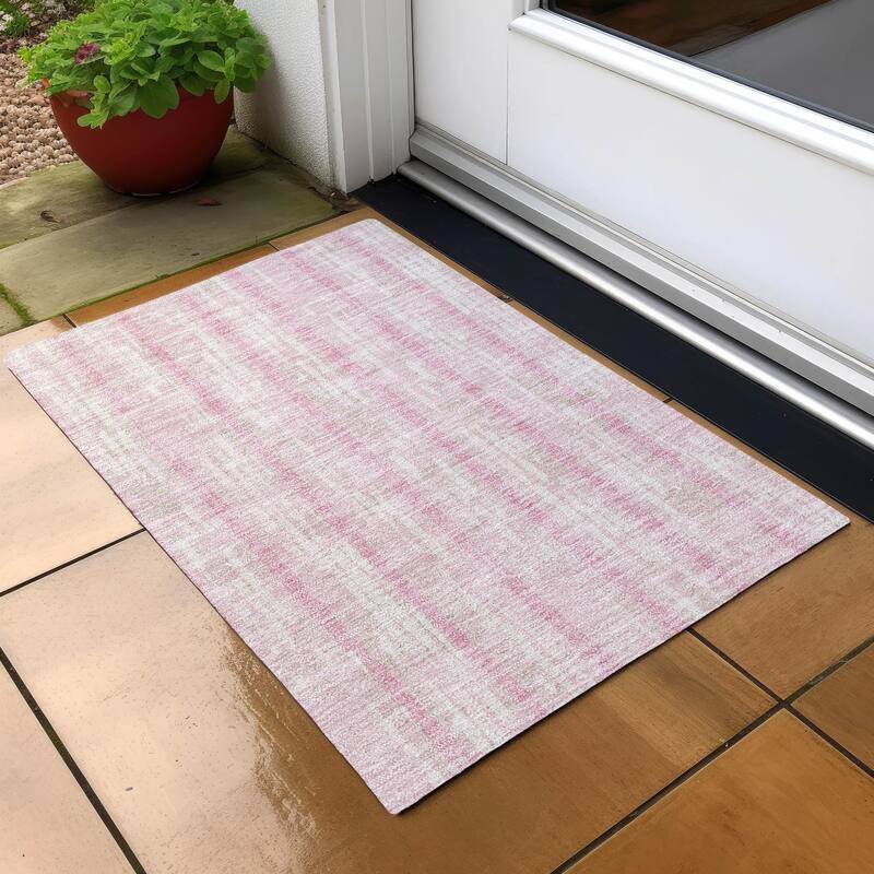 Machine Washable Indoor/ Outdoor Chantille Ombre Stripe Rug - Pink - 1'8" x 2'6"