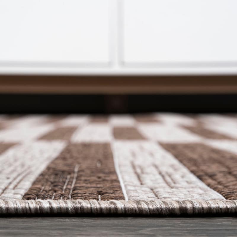 JONATHAN Y Grid Modern Offset Stripe Indoor/Outdoor Area Rug