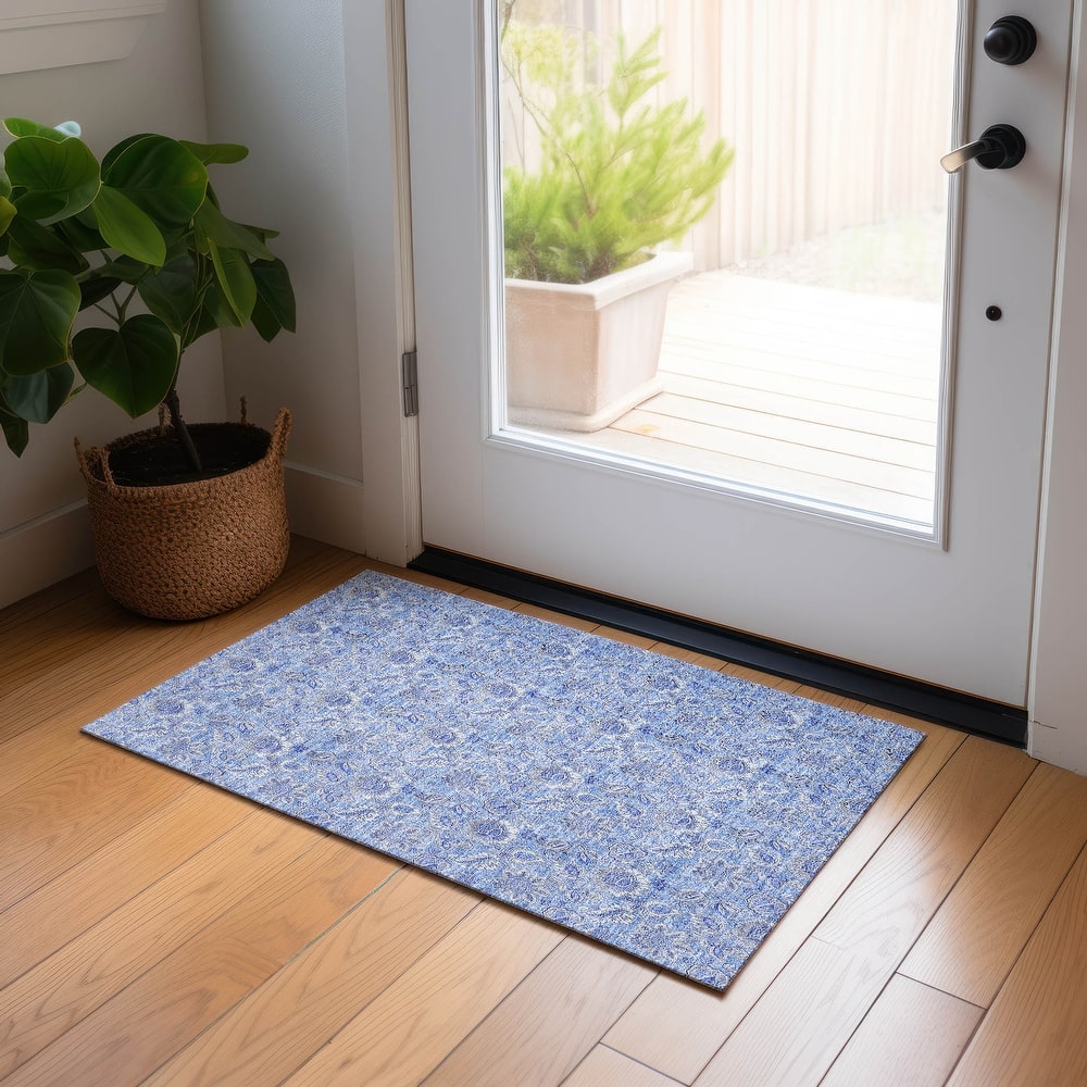 Machine Washable Indoor/ Outdoor Chantille Floral Farmhouse Rug