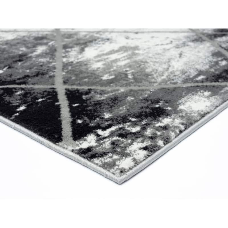 Samos Collection Distressed Trellis Area Rug