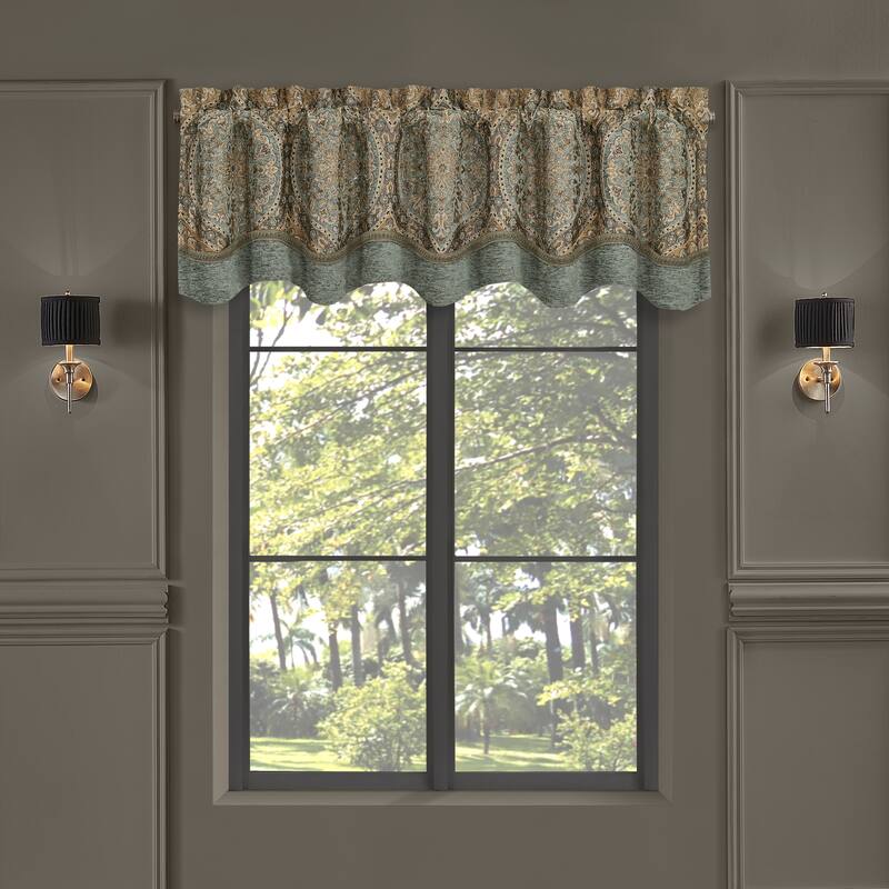 J. Queen New York Dorset Window Scallop Valance.