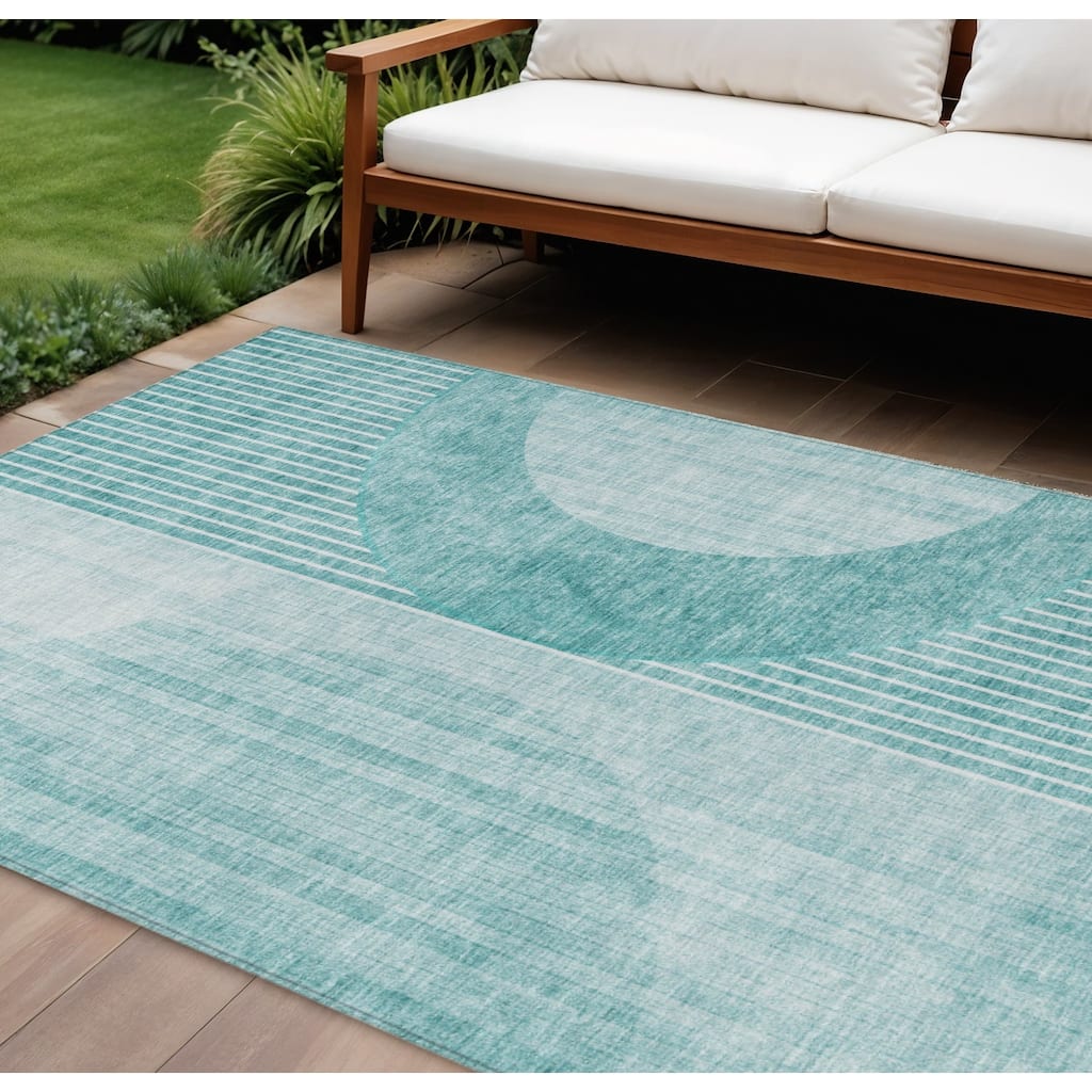 HomeRoots Geometric Transitional Rectangle Outdoor Rug