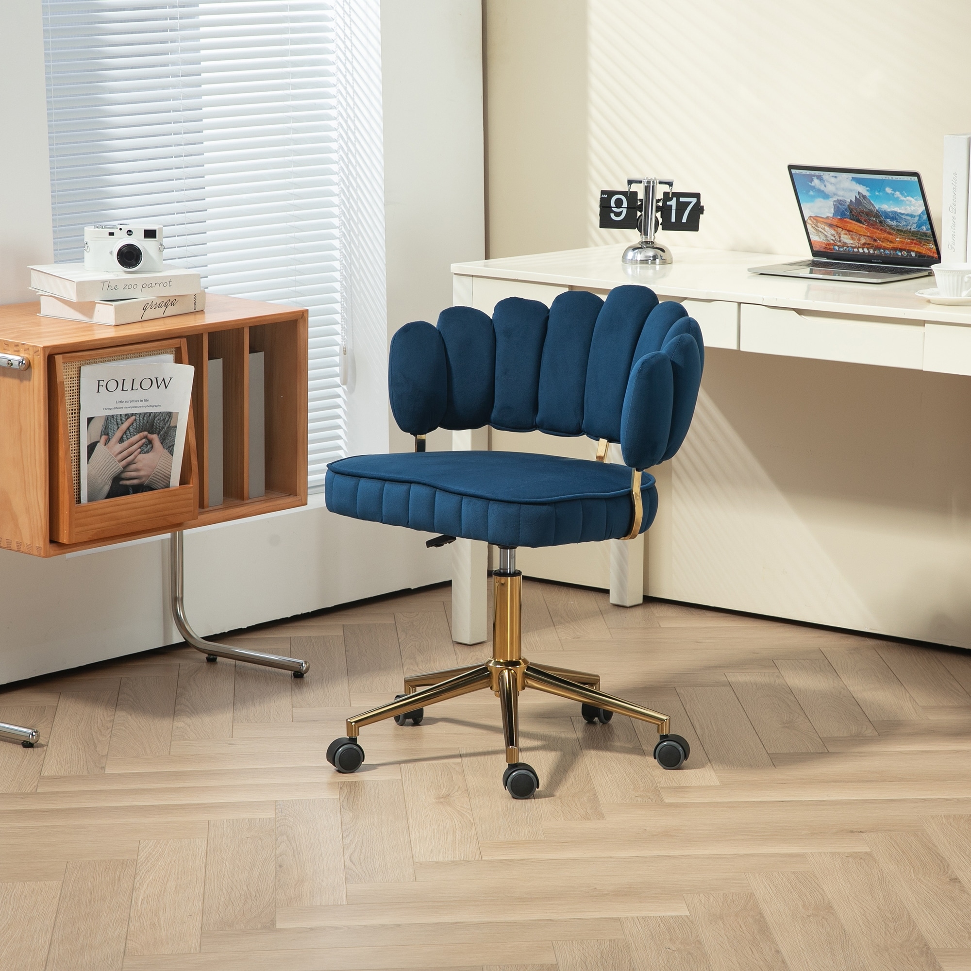 Velvet Home Office Desk Chair, Modern Cute Computer Chair, Wheels Swivel Height Adjustable Swivel Task Chair