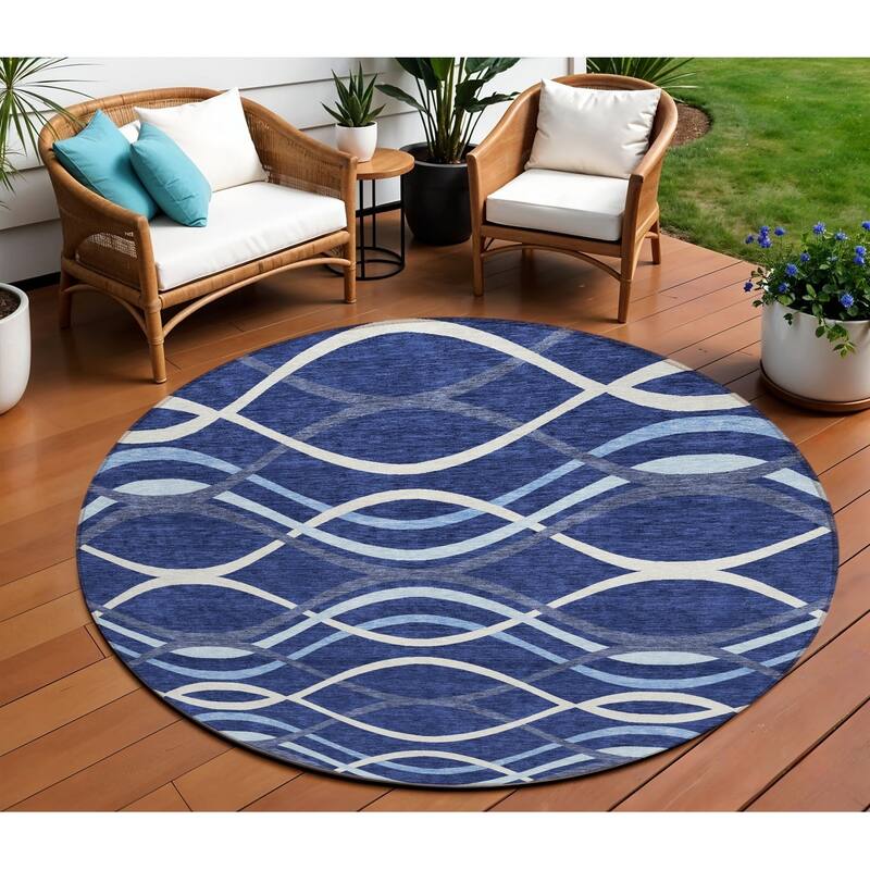 HomeRoots Abstract Transitional Rectangle Outdoor Rug - 8' Round