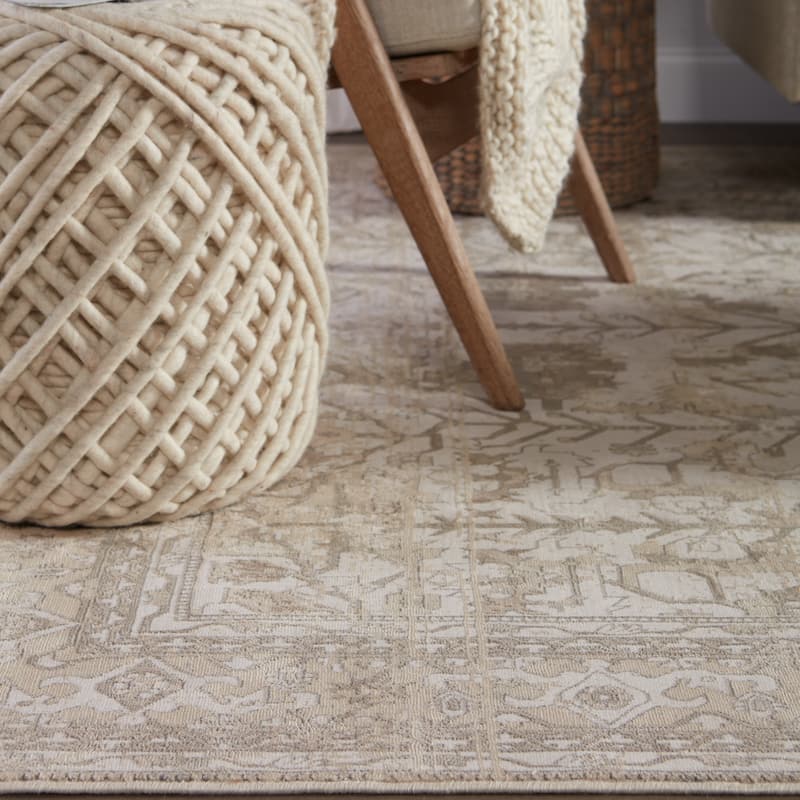Scarla Oriental Cream/ Light Gray Area Rug