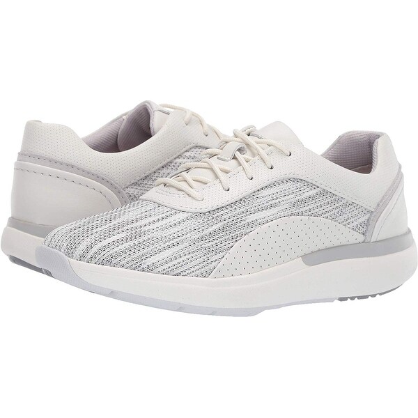 clarks tequini white