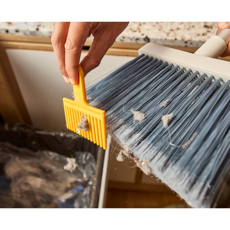 Joseph Joseph CleanTech Wall-Mounted Broom
