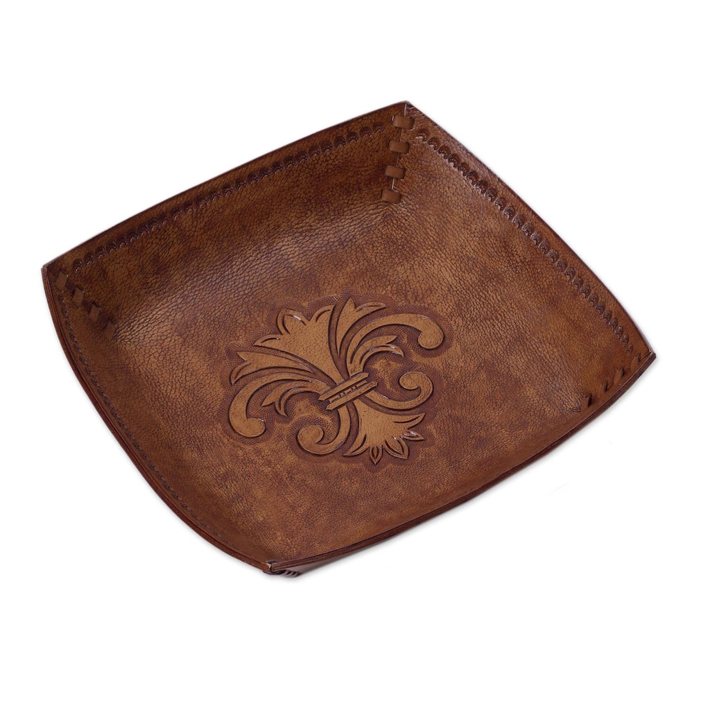 Handmade Andean Fleur-de-Lis Leather catchall (Peru)
