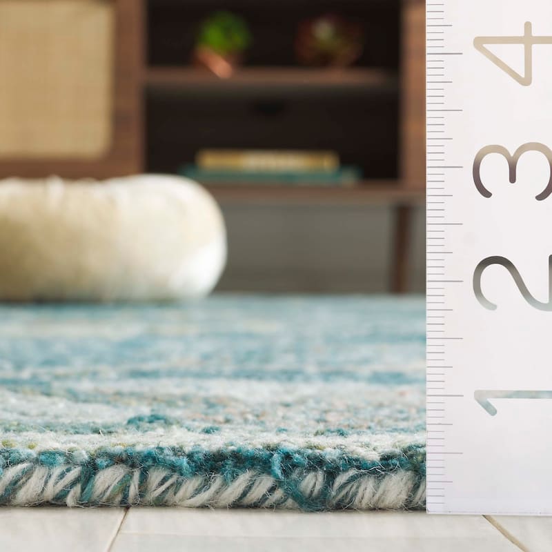 SAFAVIEH Handmade Marquee Genta Modern Medallion Wool Rug
