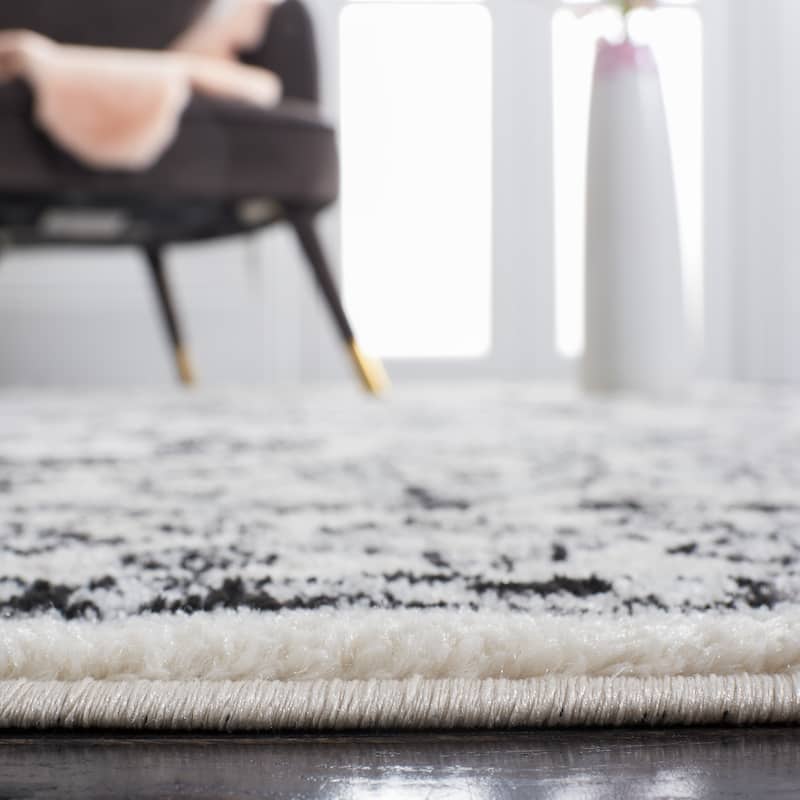 SAFAVIEH Tulum Doralice Bohemian & Eclectic Rug - 5'3" x 7'6"