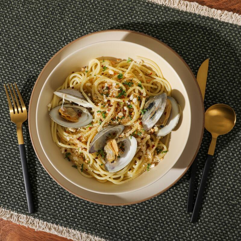 Gibson Elite Laguna Bliss 16 Piece Stoneware Reactive Glaze (Service for 4) Ceramic Plates and Bowls Dinnerware Set