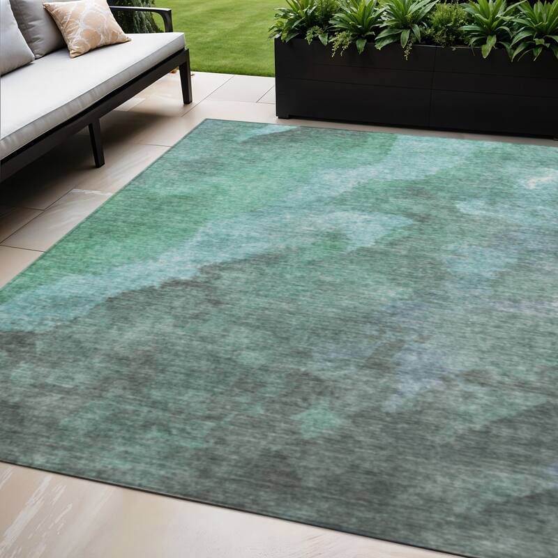 HomeRoots Abstract Transitional Rectangle Outdoor Rug - 5' X 8'