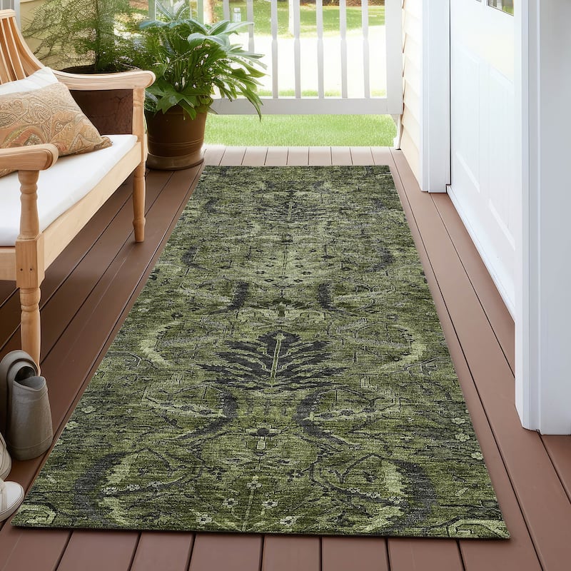 Machine Washable Indoor/ Outdoor Boho Traditional Chantille Rug