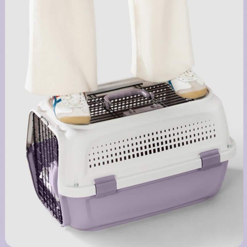 Plastic Cat Carrier with Integrated Litter pan
