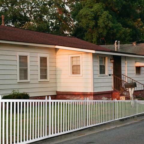 Garden Fence Outdoor Fence Panel Decorative Vinyl Picket Fence No Dig Fencing for Yard Patio
