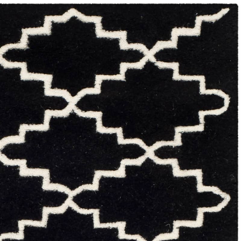 SAFAVIEH Handmade Chatham Carlota Modern Moroccan Wool Rug