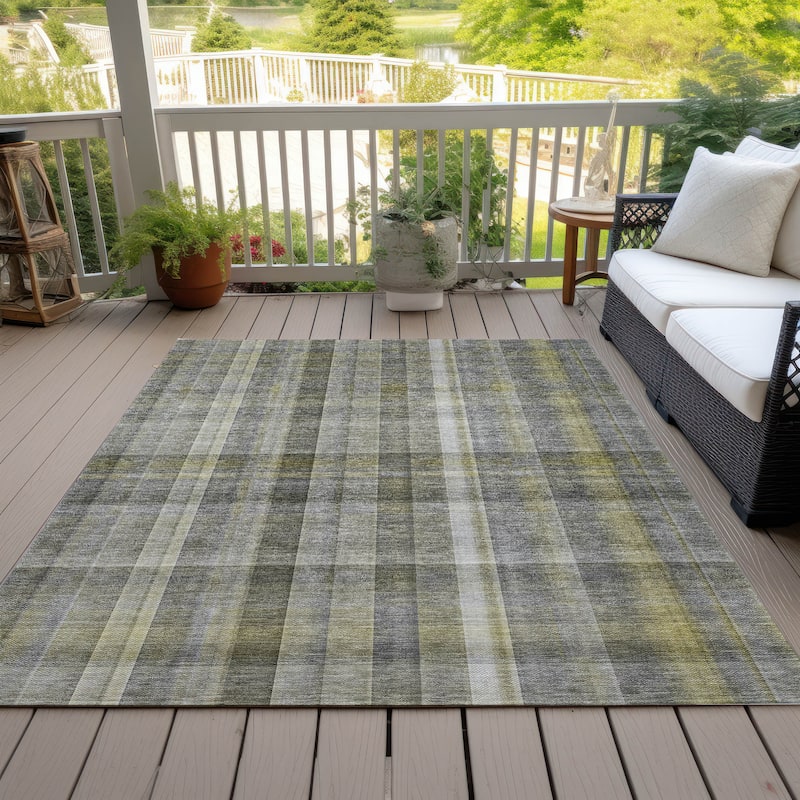 Machine Washable Indoor/ Outdoor Plaid Chantille Rug