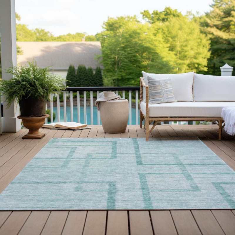 Machine Washable Indoor/ Outdoor Chantille Contemporary Geo Rug
